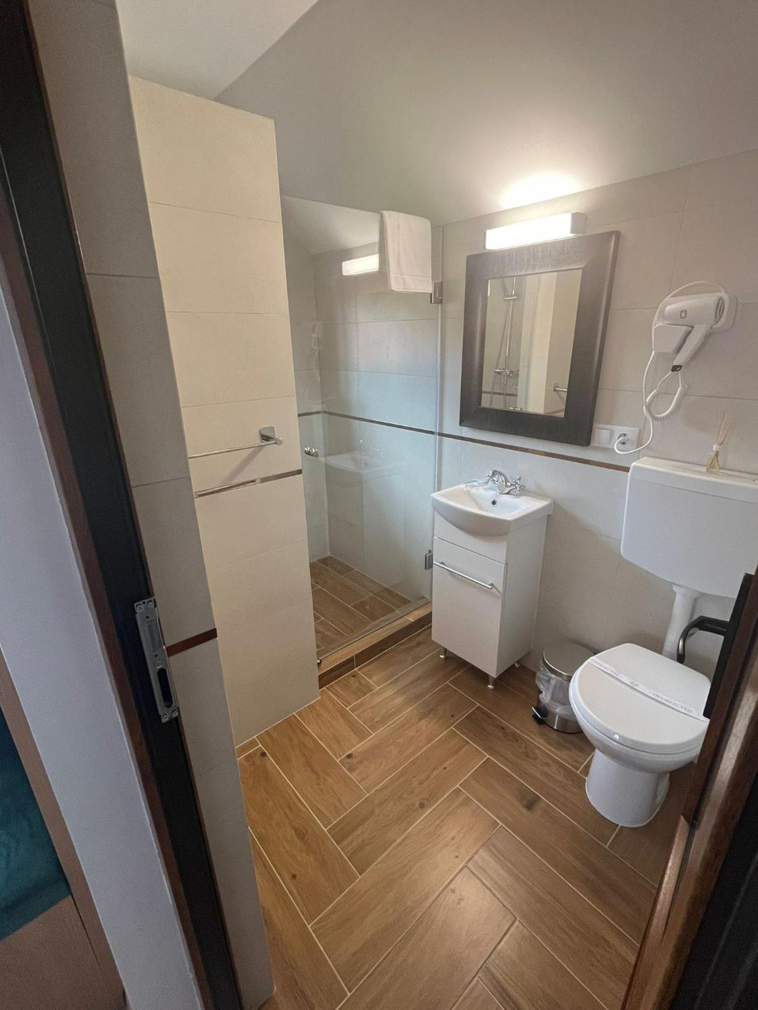 Hotel Kilometru108 Leordina Zewnętrze zdjęcie